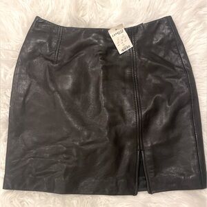 EXPRESS SHELL: Genuine Leather Black Mini Skirt Size 1/2